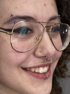 Piercing en la ceja