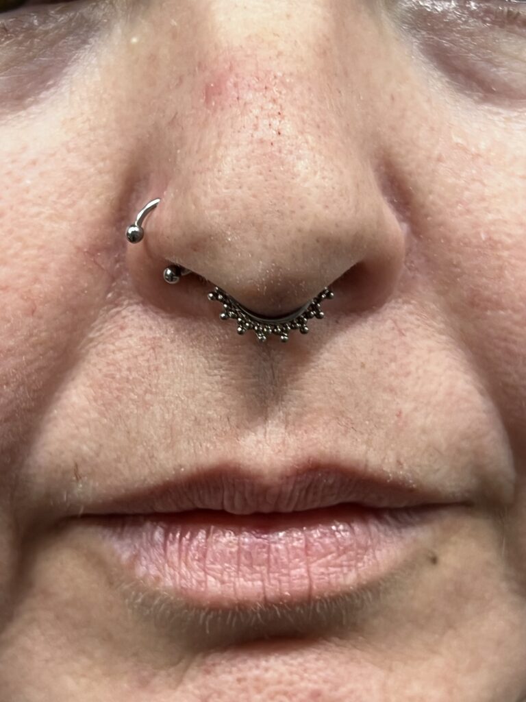 septum-nostril-piercing-aro-ornamental-nariz-jerez-2