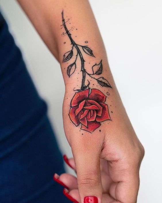 tatuaje recién hecho