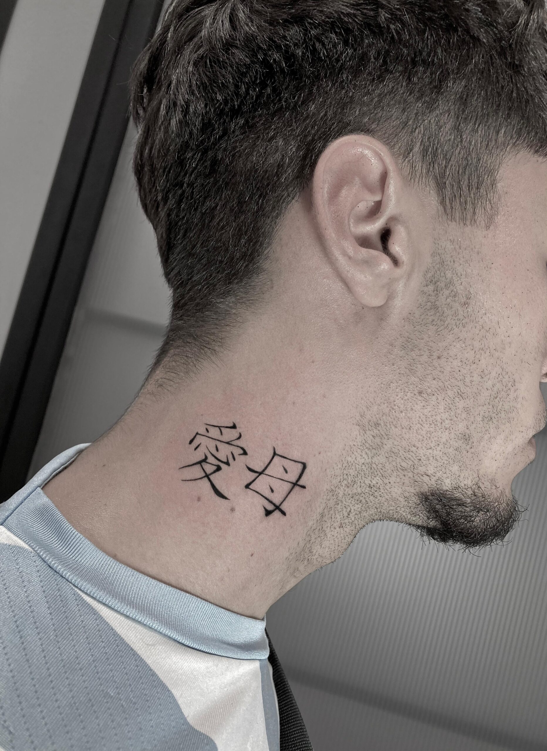 Tatuajes pequeños minimalistas