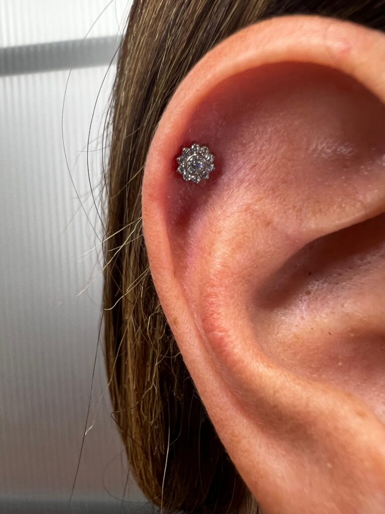 Hélix Piercing Flor