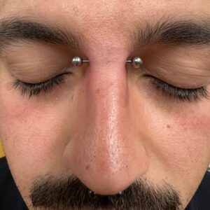 Piercing Entrecejo