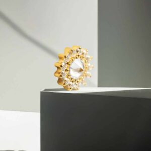 Piercing Flor 5 de titanio grado implante con cristales cz en oro pvd